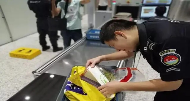Apakah minyak kuku bisa dibawa ke pesawat?