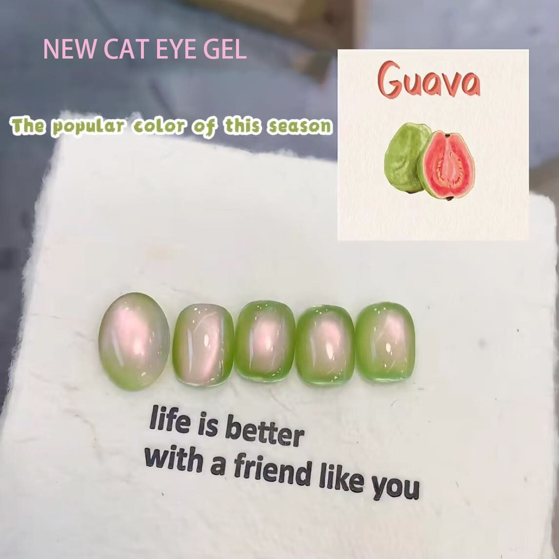 Polandia gel mata kucing yang terinspirasi jambu menjadi pusat perhatian dalam mode kuku